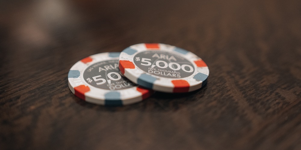 Understanding Legal Aspects of Social Gambling with Friends